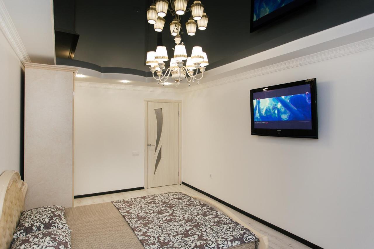 De LUXE Apartments Centr Illinskaya Soemy Buitenkant foto