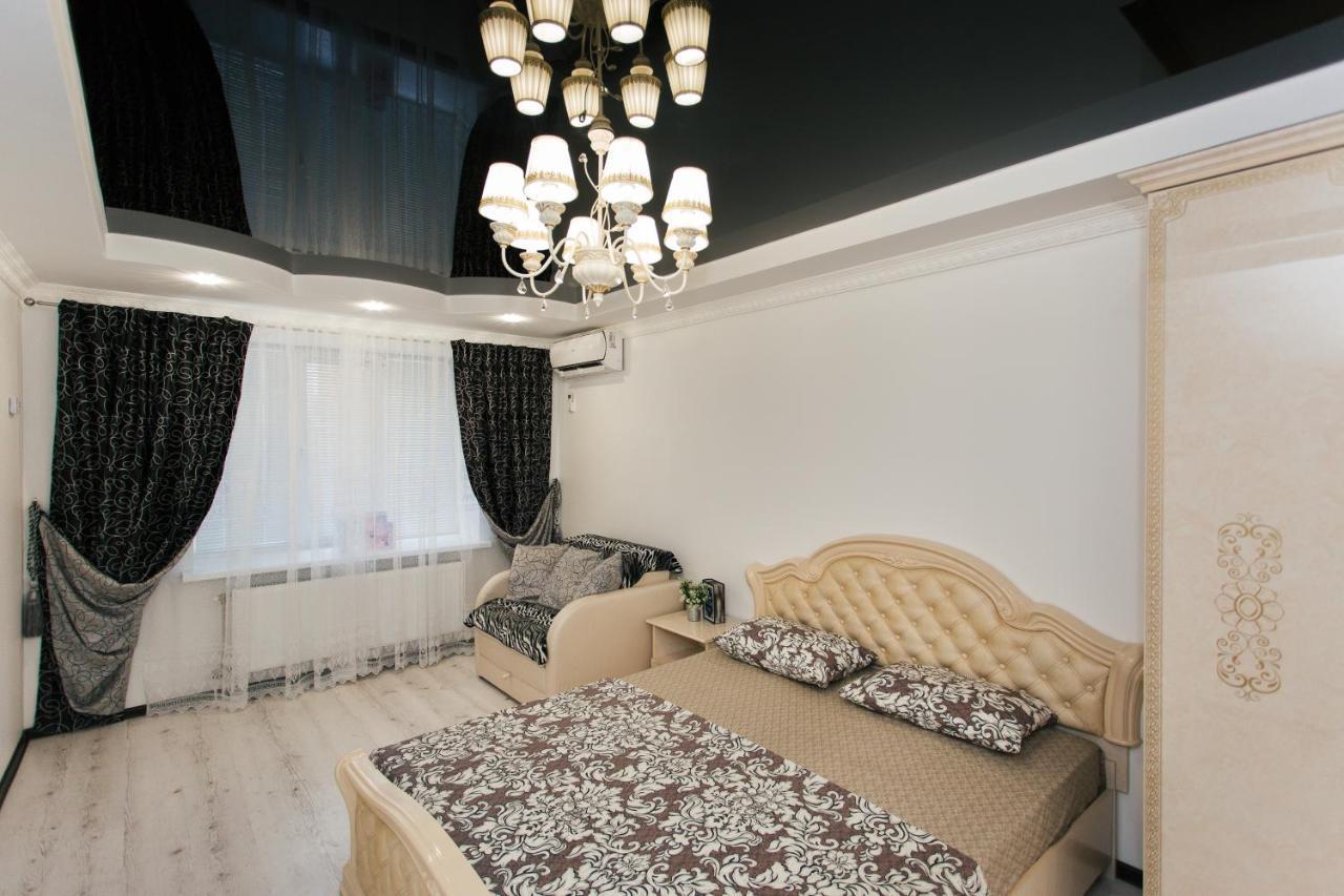 De LUXE Apartments Centr Illinskaya Soemy Buitenkant foto
