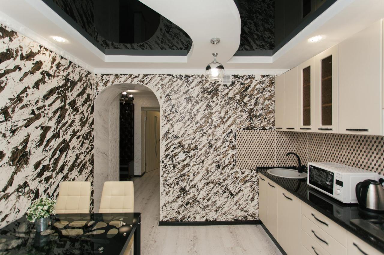 De LUXE Apartments Centr Illinskaya Soemy Buitenkant foto